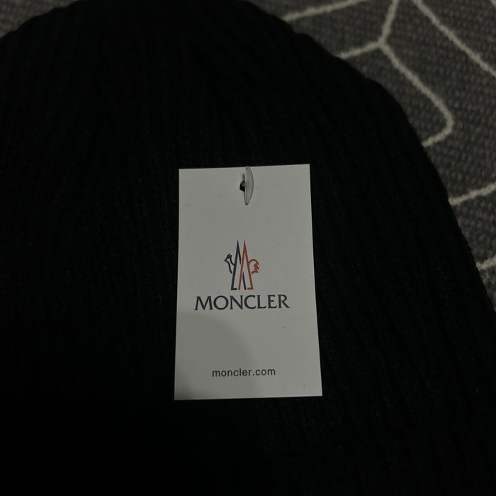 Caciula/Fes Moncler