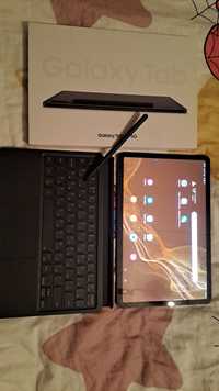 Samsung Galaxy tab s8 5g с оригинальной клавиатурой и стилусом
