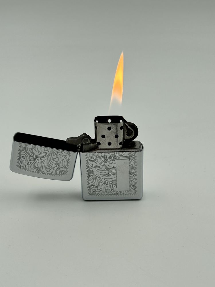 Zippo стебриста запалка