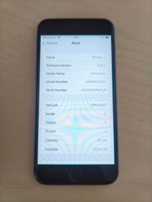 Apple iPhone 6S 64GB фабрично отключен телефон, без забележки като нов