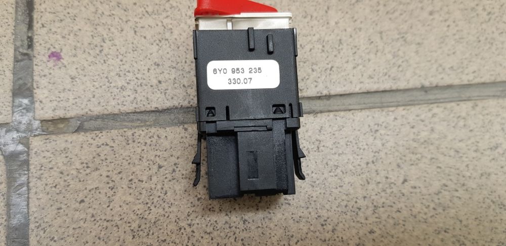 Buton Releu Avarii Avarie Skoda Fabia 1 Vw Volkswagen Golf5