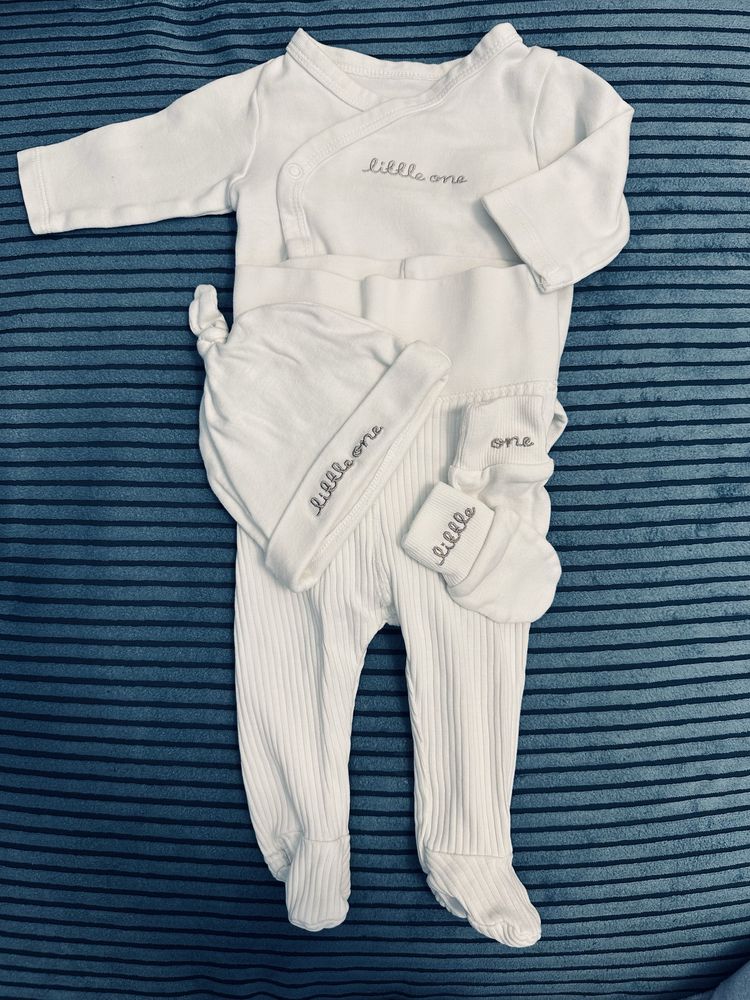 Дрехи за новородено бебе H&M
