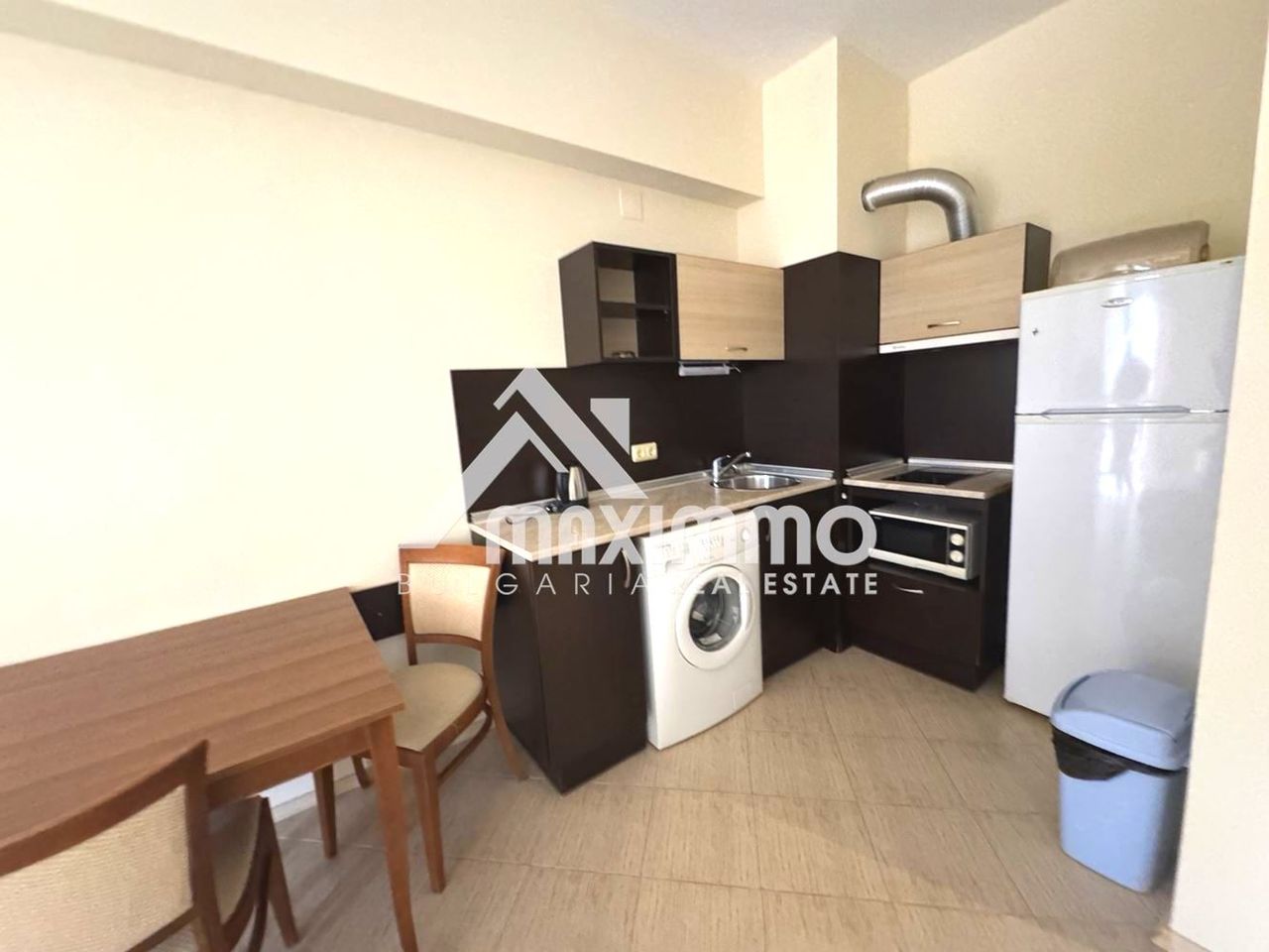 Продава се Двустаен апартамент в к.к. Златни пясъци - 60 кв.м за 1334 €/кв.м - Снимка #3
