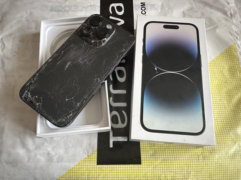 IPhone 14 Pro 128GB счупен