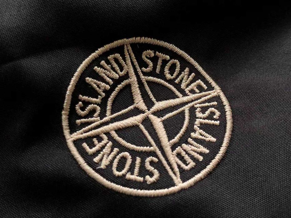 Geaca Stone Island cu puf Premium