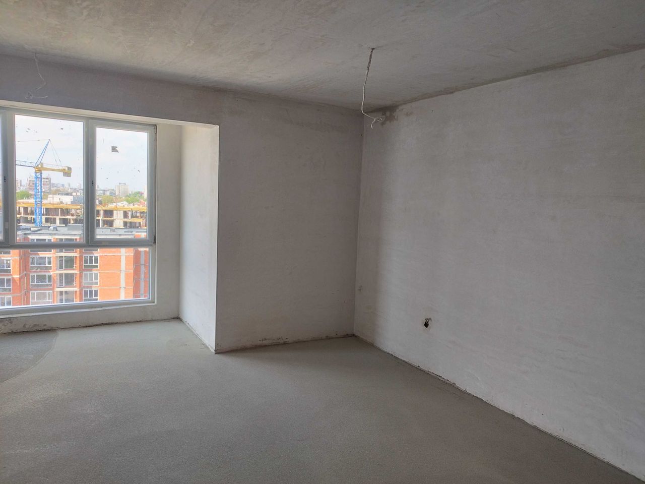 Продава се Тристаен апартамент в Пловдив, Гагарин - 126 кв.м за 1191 €/кв.м - Снимка #2