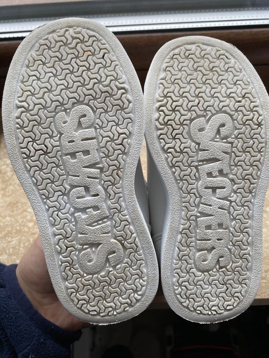 Adidasi Skechers marimea 23