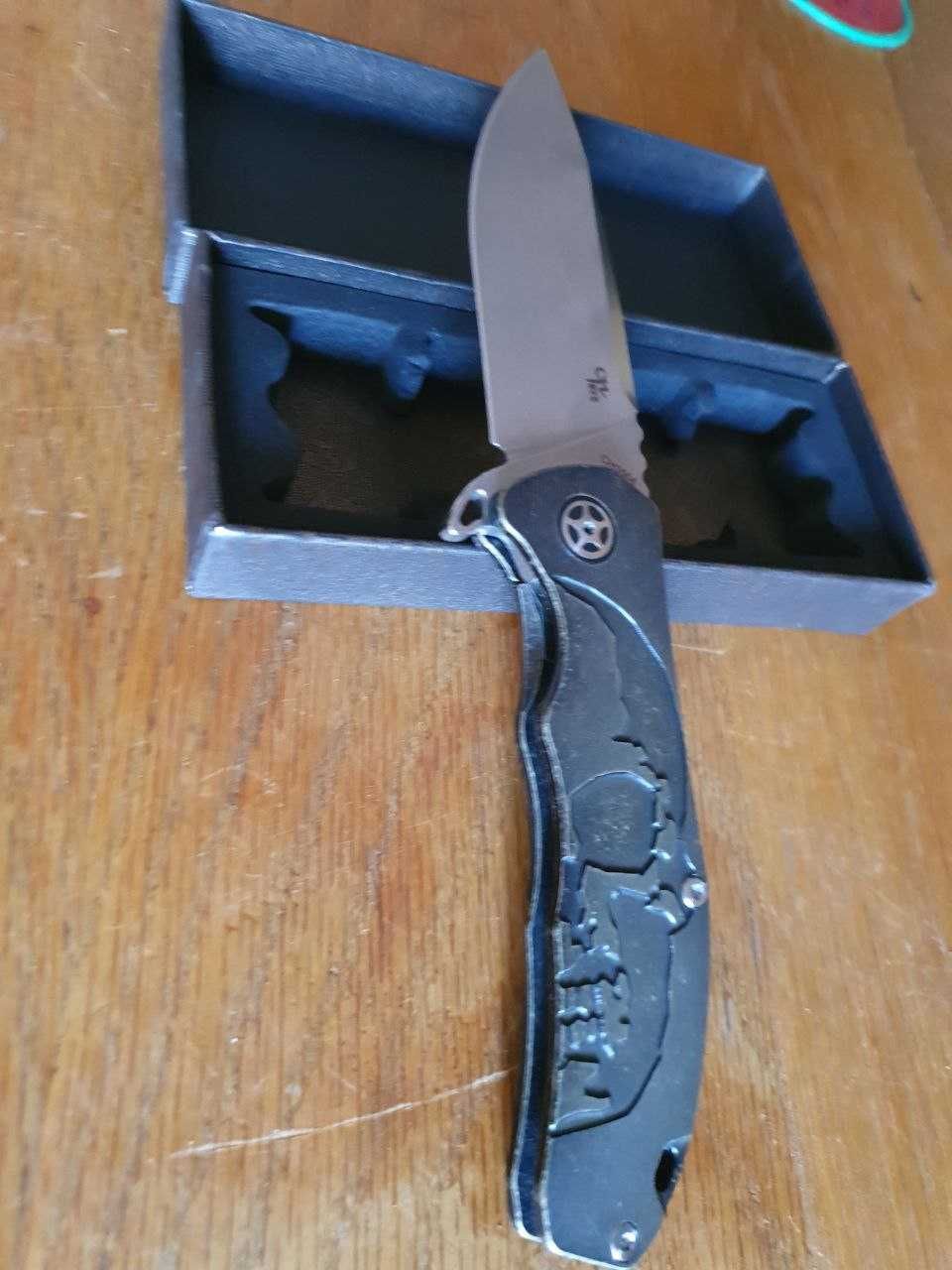 Нож CH CH3504 с титаниева дръжка и острие S35VN