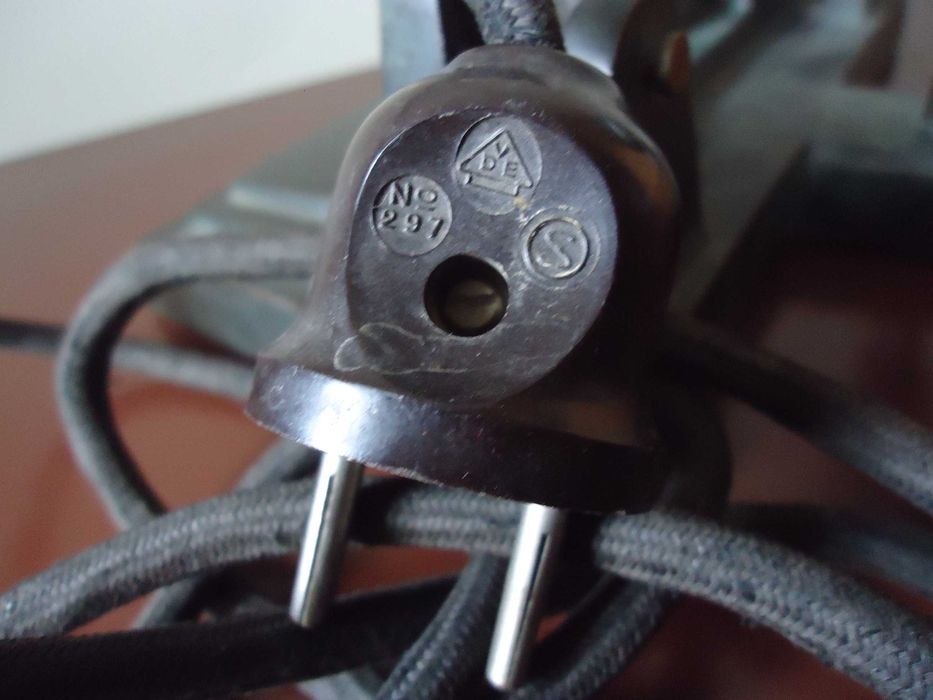 БРОНЗ Промоция АР ДЕКО МАРКИРАНА над 100 г антика статуетка пластика