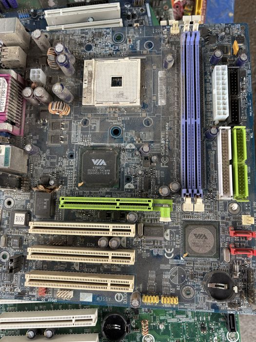 Placi electronice pentru reciclare