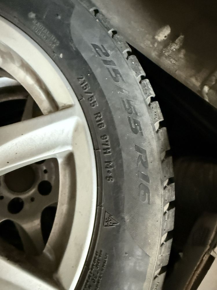 Set 4 Jante 5x110 + Anvelope iarna Pirelli SottoZero 215 55 16