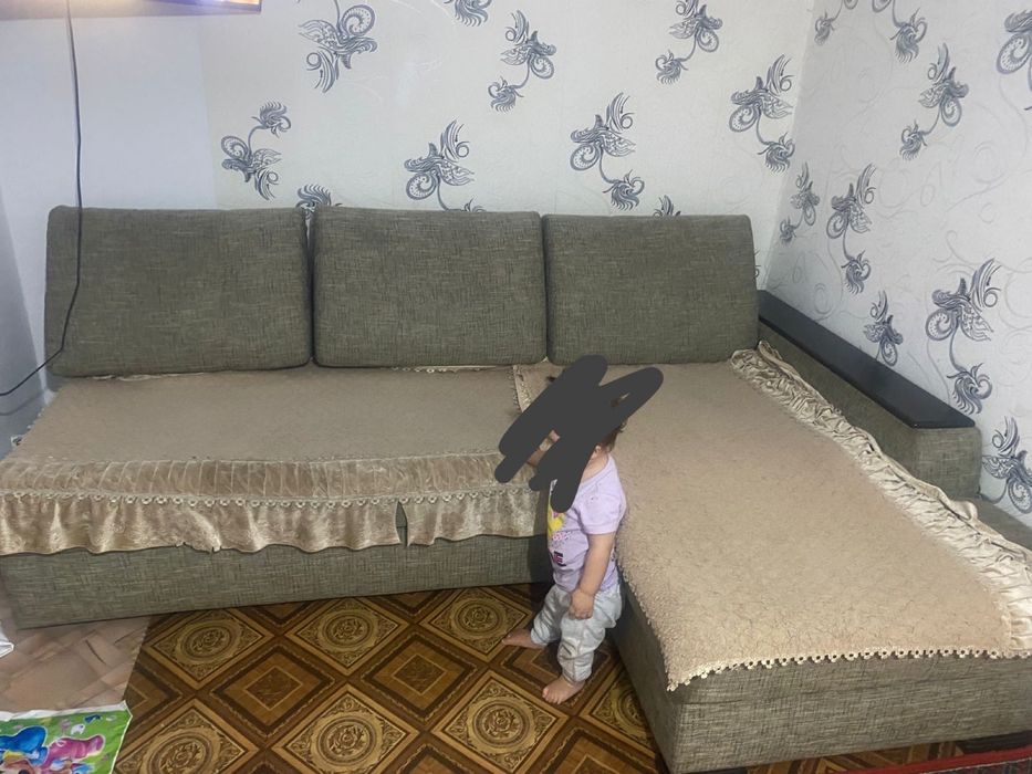 Продаю диван-кровать с большим спальным местом