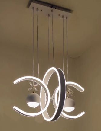 Lustră LED modernă