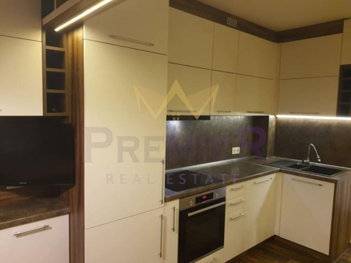 Продава се Тристаен апартамент в София, Оборище - 86 кв.м за 4535 €/кв.м - Снимка #4