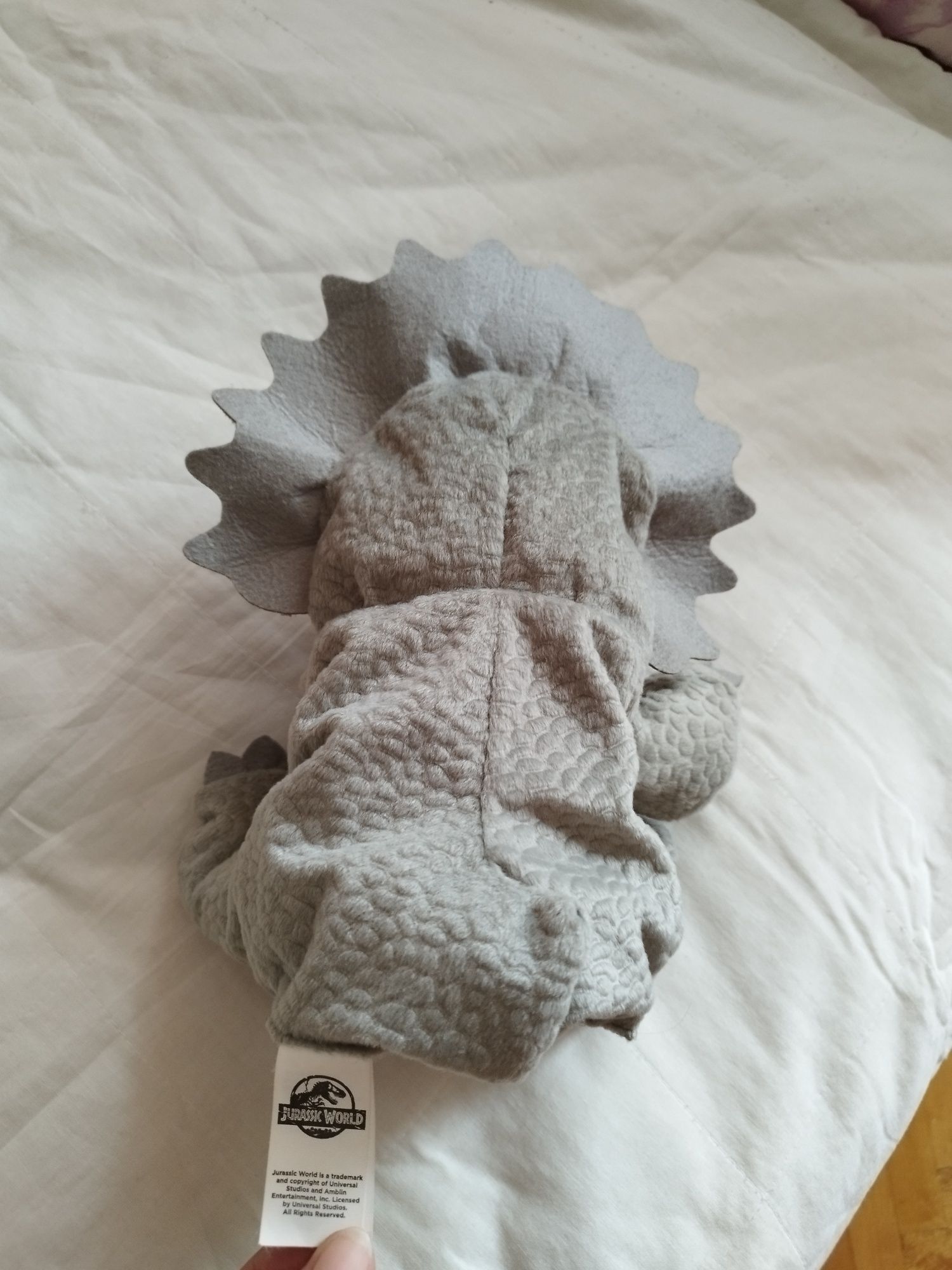 Dinozaur Triceratops nou manusa