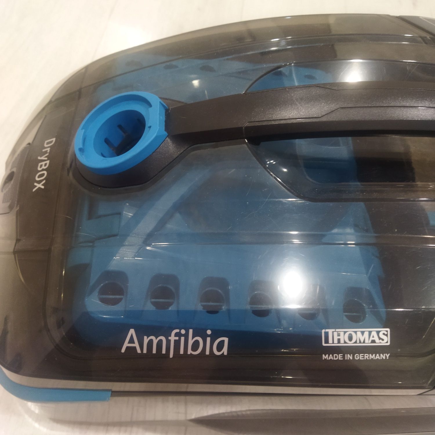 Продам моющий пылесос Thomas DryBox Amfibia