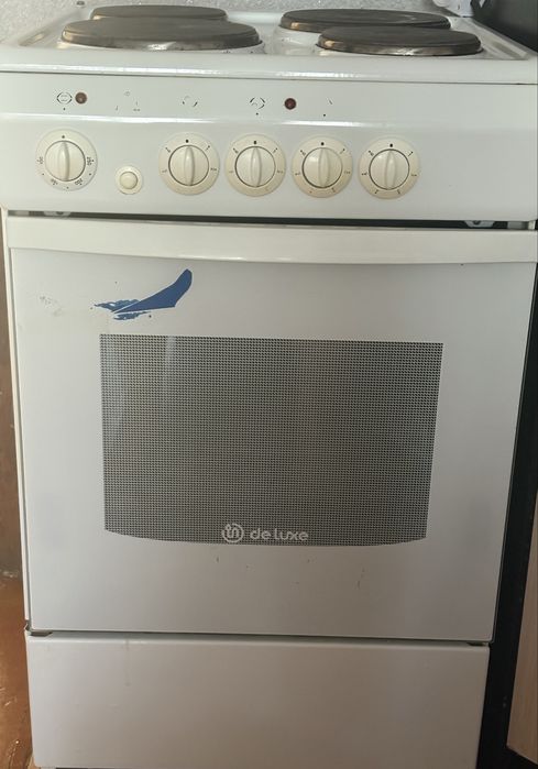 Продам Электро плиту