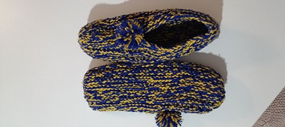 Cipici( de casa ) croșetați mărime 38-39 lucrați manual