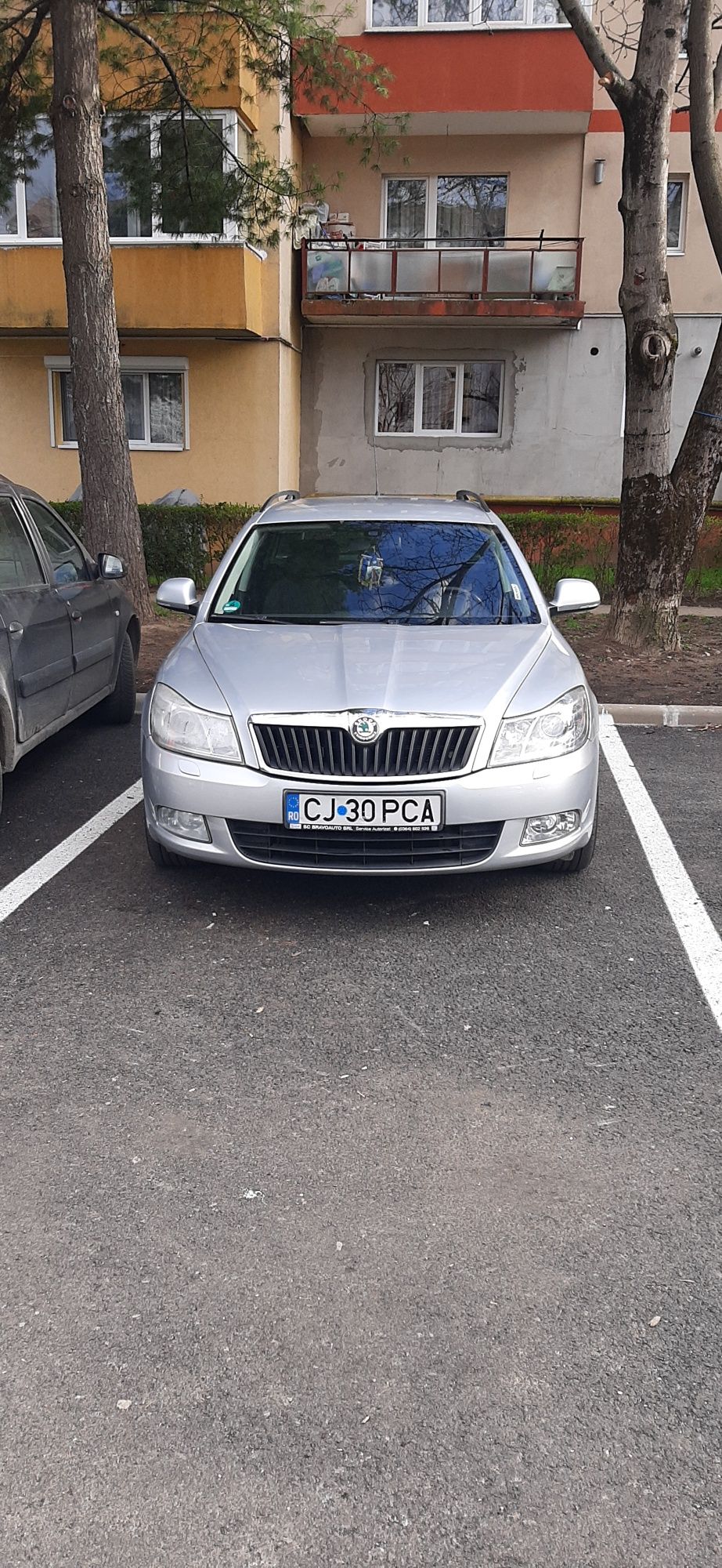 Vând Skoda Octavia II,an 2012 motor 2.0