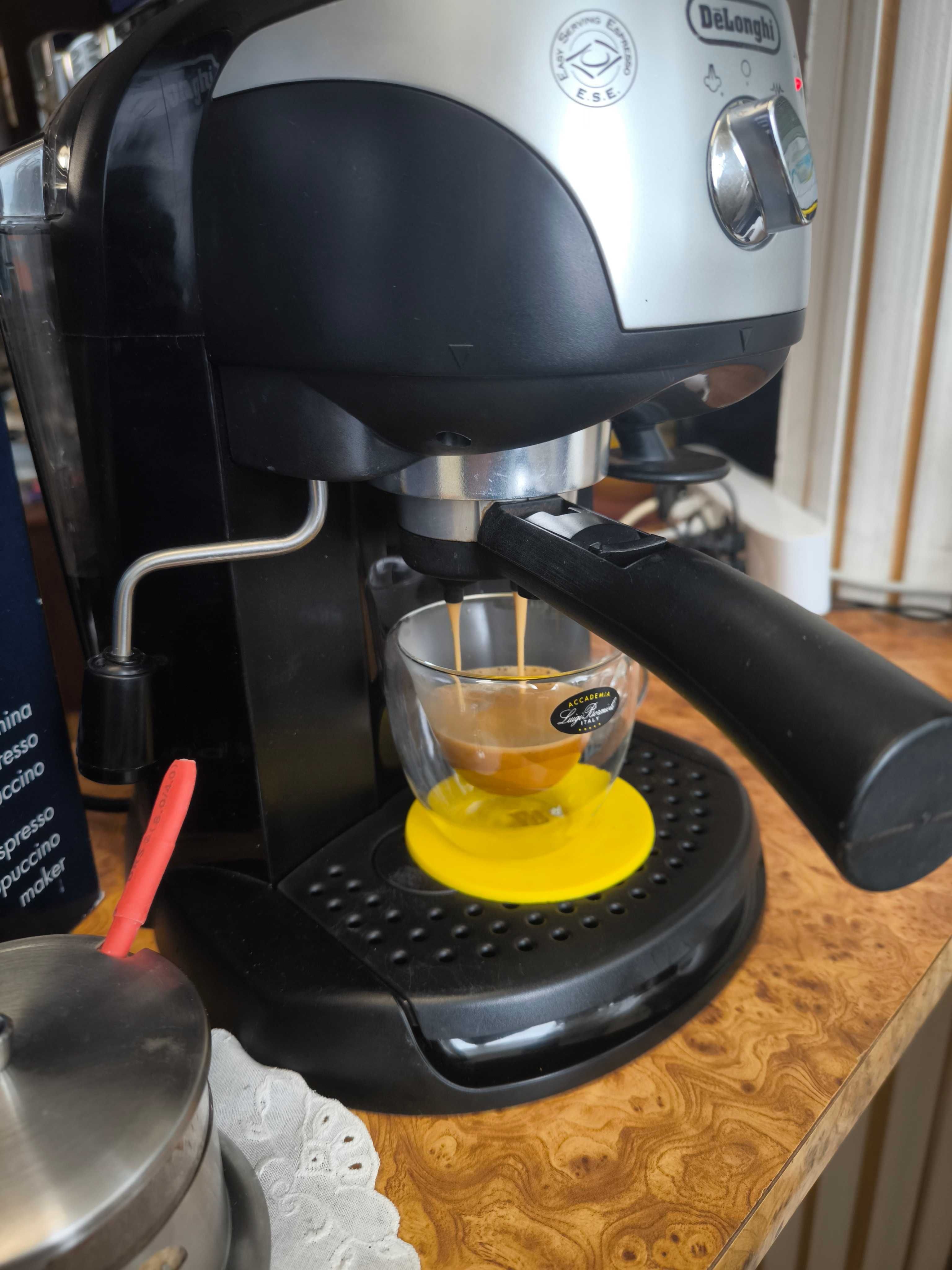 Кафемашина Delonghi EC 220 CD