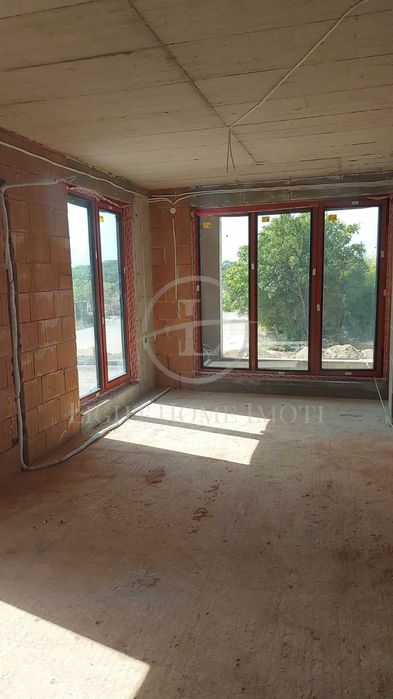 Продава се Двустаен апартамент в Пловдив, Тракия - 73 кв.м за 1274 €/кв.м - Снимка #3