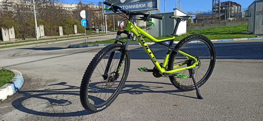 Велосипед 29 цола Bulls Sharptail 3 2023 3x9 Shimano ХИДРАВЛИЧНИ СПИР