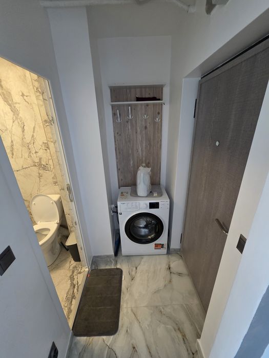 Garsonieră complet renovată, mobilată şi utilată - Mircea cel Bătrân,