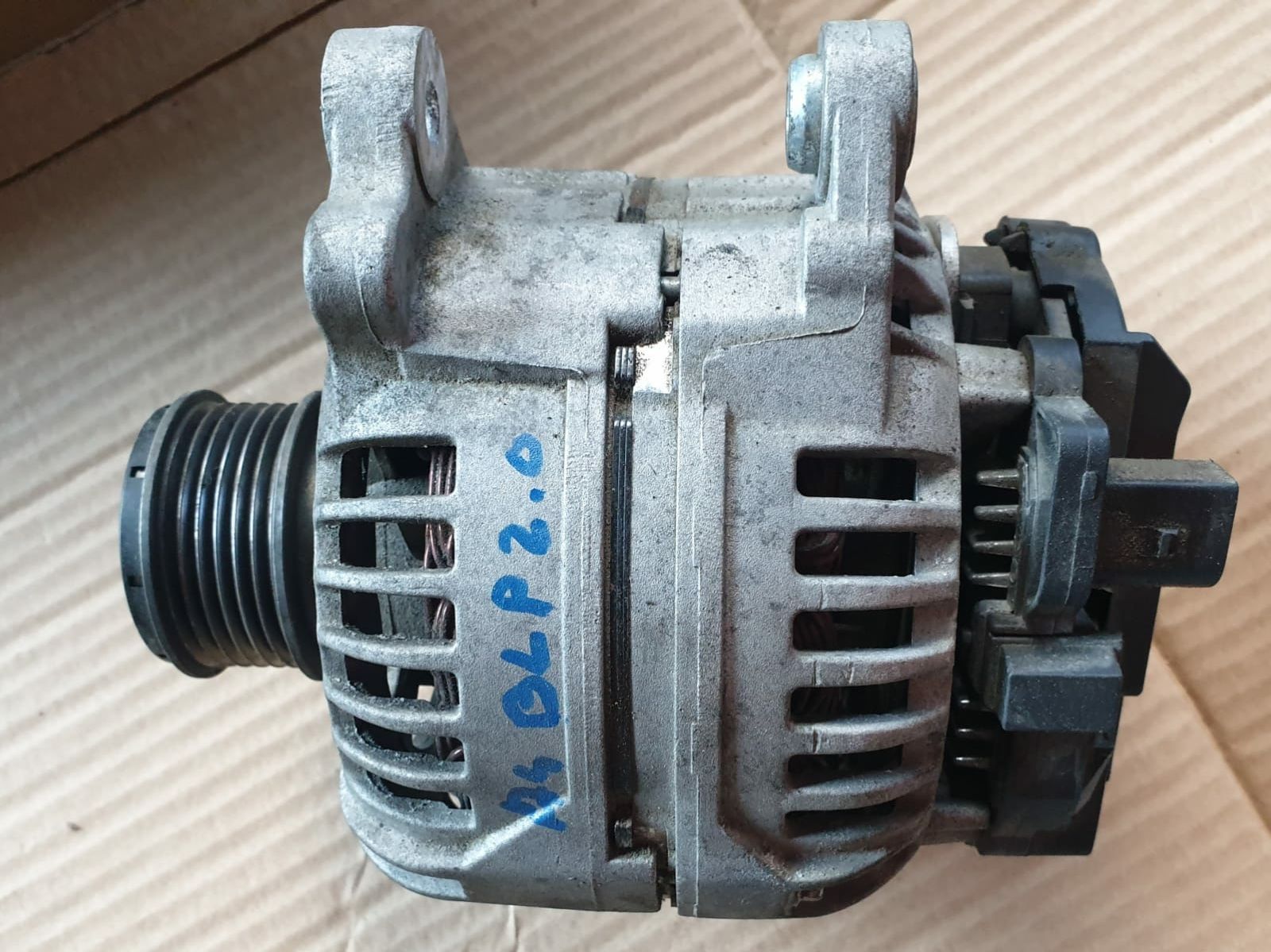 Alternator electromotor Audi A4 B7 A6 C6 4F 1.9 2.0 tdi