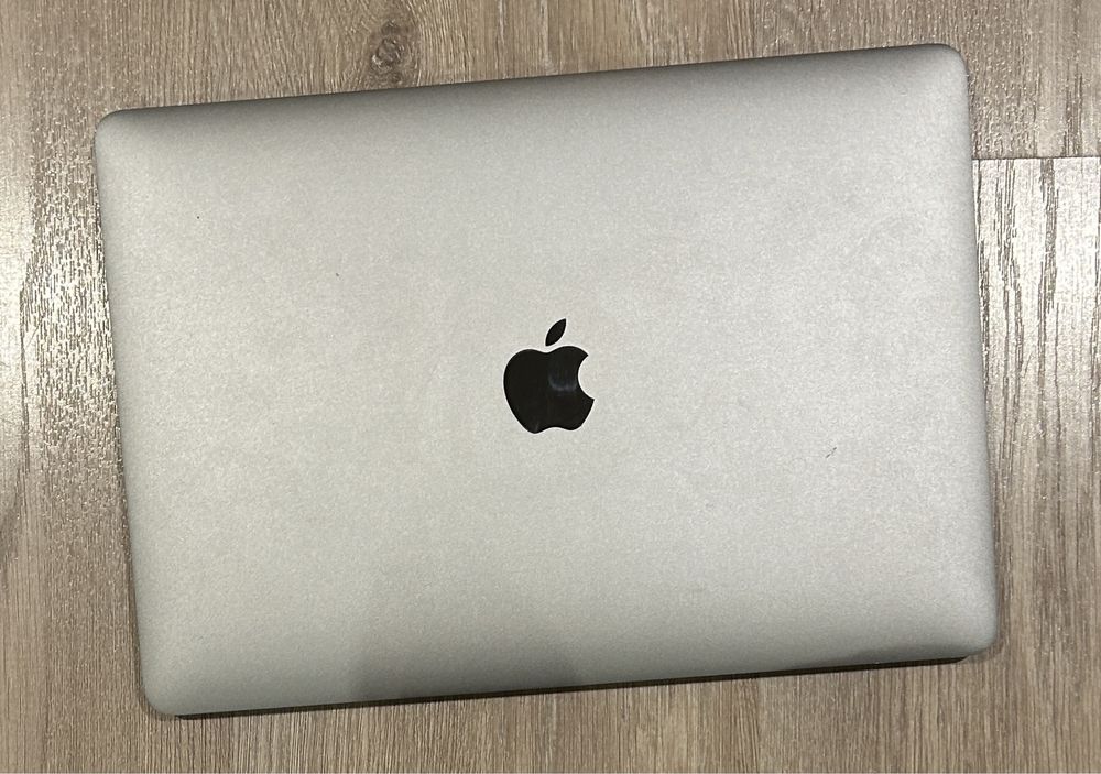 Mac Book Pro Gray