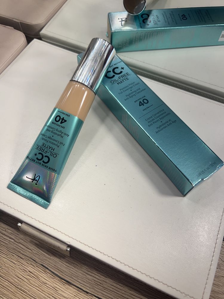 CC крем It cosmetics в цвят Medium