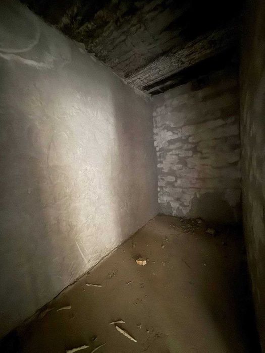 Продаётся 3х квартира на 4 этаж орр КАНЕЧКА