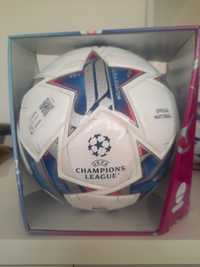 Minge de fotbal ucl 2023_24