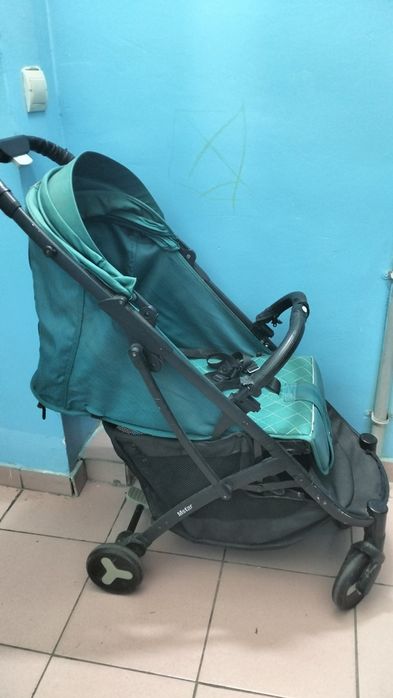 Отдам даром, бесплатно коляску