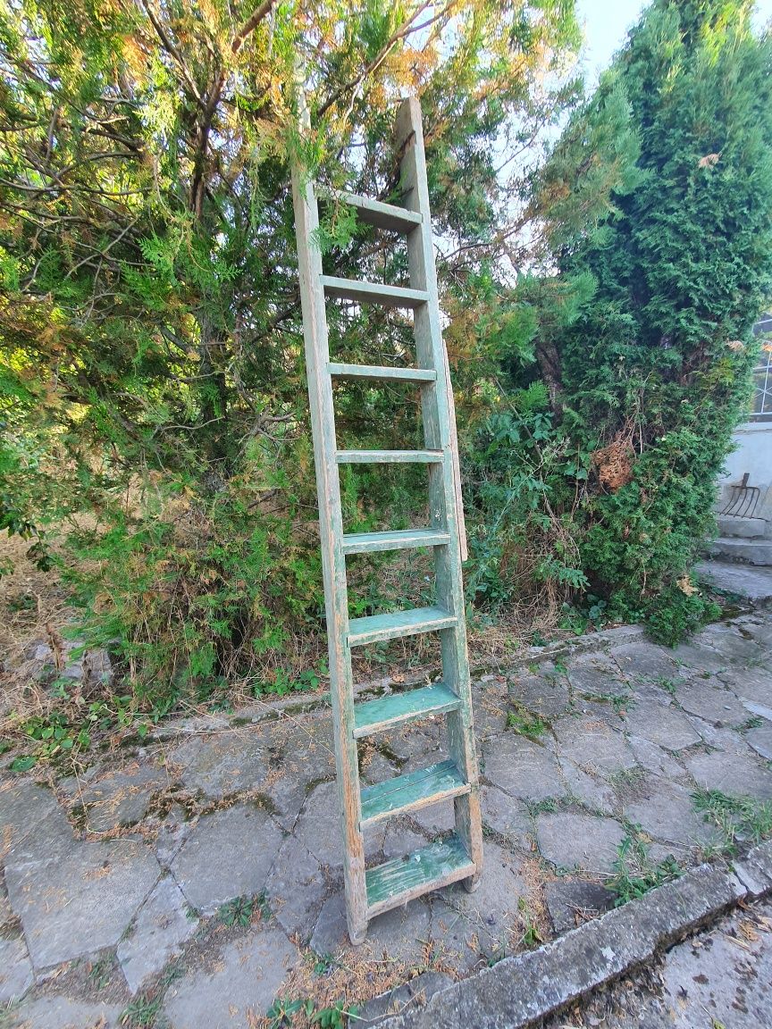 Дървена   стълба