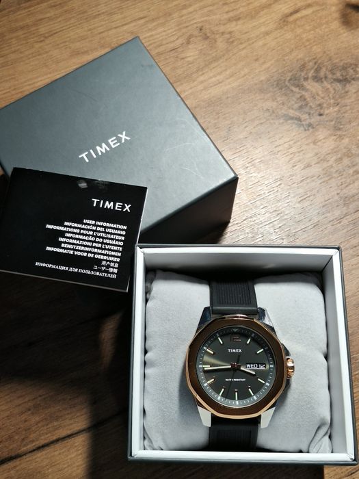 Ceas Timex nou cu eticheta