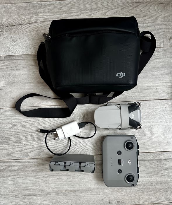 Drona Dji mini 2 fly more combo