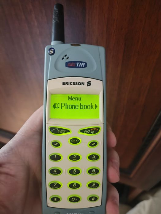 Ericsson A1018s  ( DECODAT, baterie refacuta)
