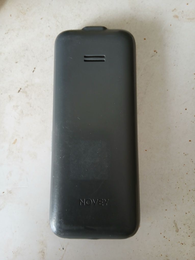 Novey knopka telefon