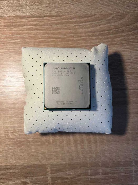 Процессор AMD Athlon II X2 220