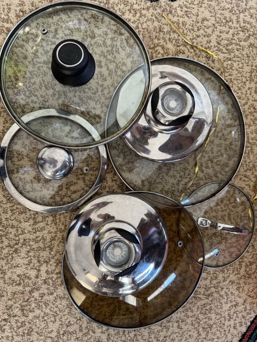 Крышки разного размера