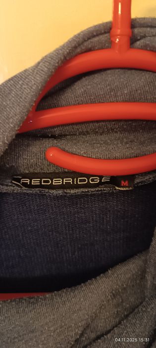 Много запазени няма скъсано изцапано!!!