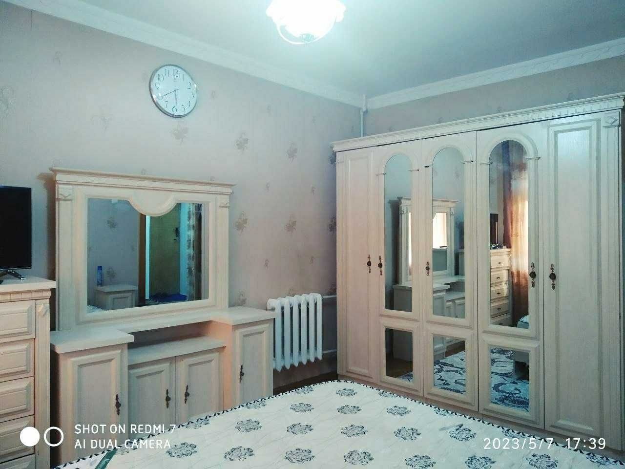 Квартира 3хоналик арендага берилади барча жихозлари бор