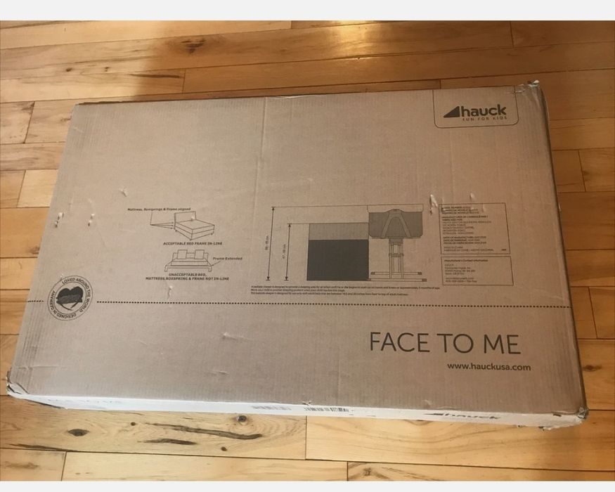 Next to me Hauck face to me