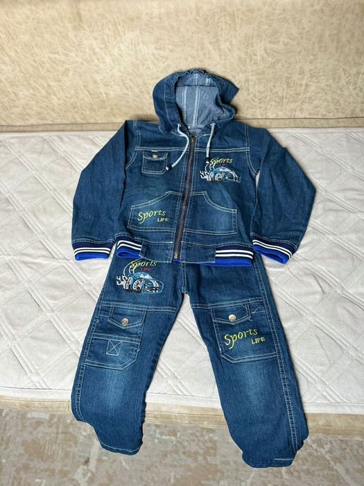 Джинсовая двойка для мальчика 4-5 лет