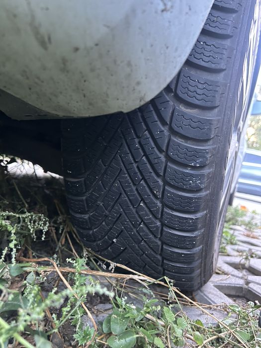 4x Зимни Гуми Pirelli Winter Cinturato 205 55 R16 91H DOT 2022
