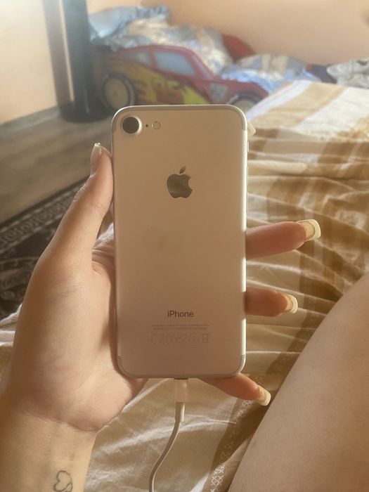 Iphone 7 silver 32 GB (Blocat în rețea)