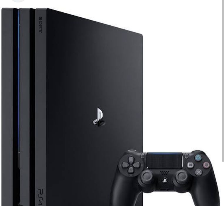 Продам SONY PS4 PRO 1 трб