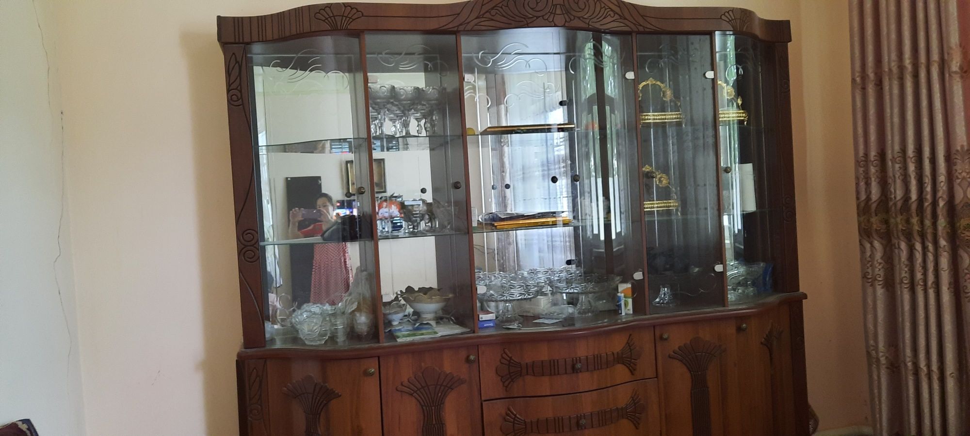 Сервант жаксы качествада таза
