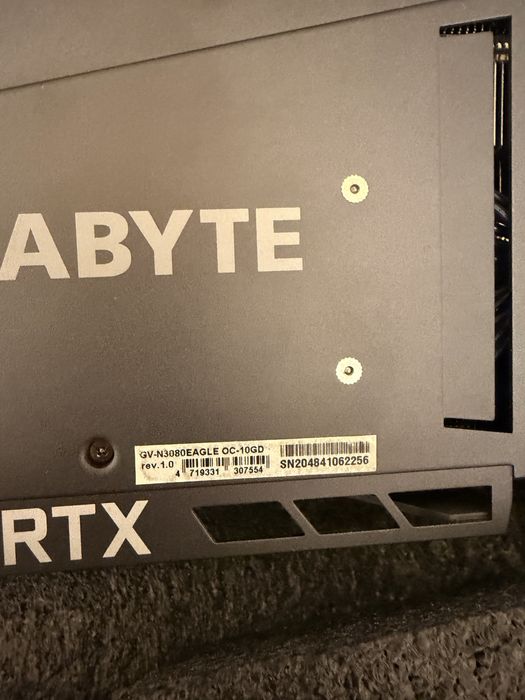 Vand placa video RTX 3080 Gigabyte 10Gb - Perfect functionala,Testata