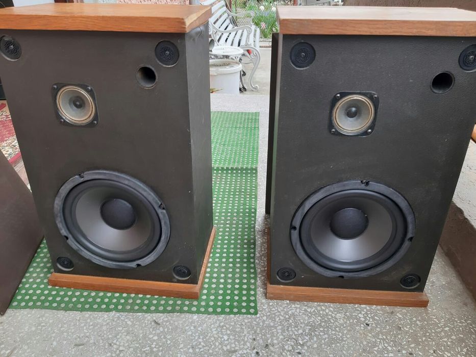 Vând boxe KLH Jefferson Series CB 830